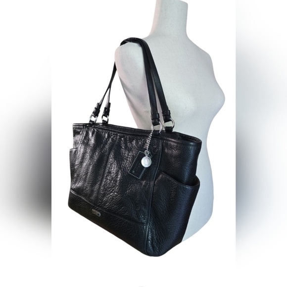 Coach Park Carrie Leather Tote in black - Picture 2 of 13